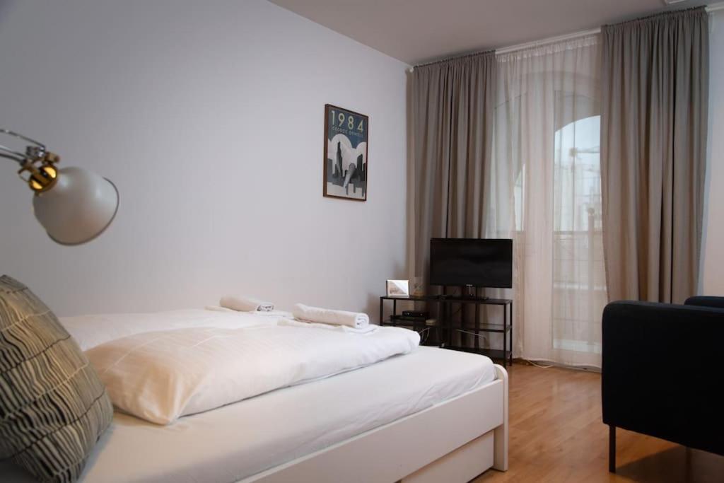 Cozy nest with free parking 1134 Budapest, 19 Bulcsú utca kép - 1