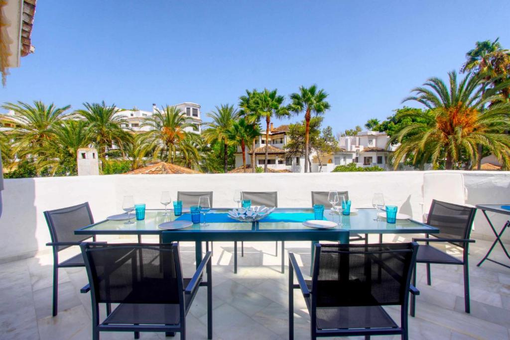 Modern Penthouse Frontline Urbanisation