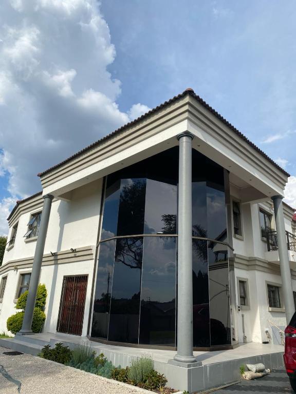 5 Magnolia Circle, Midrand (updated prices 2024)