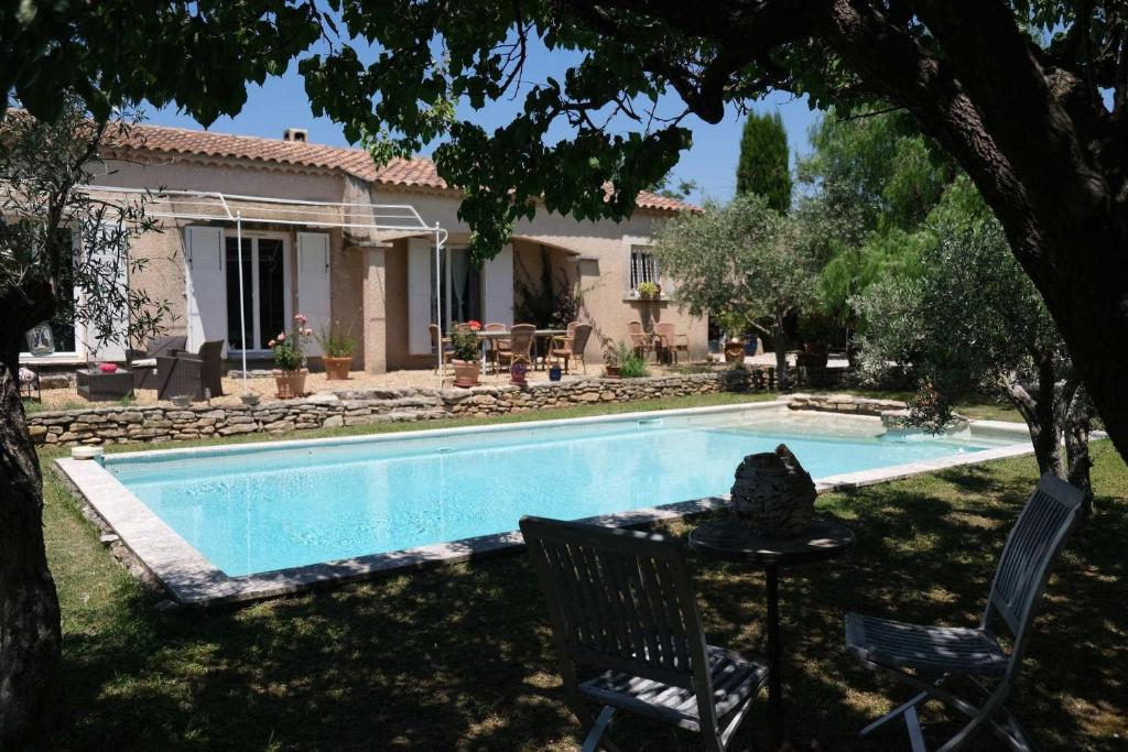 Mouriès – Photos 5
