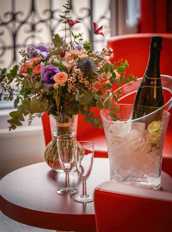 Grand Hôtel De Turin - Resim 20