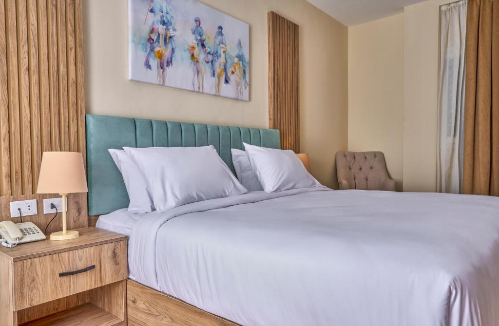 Soul Pyramids View - 1