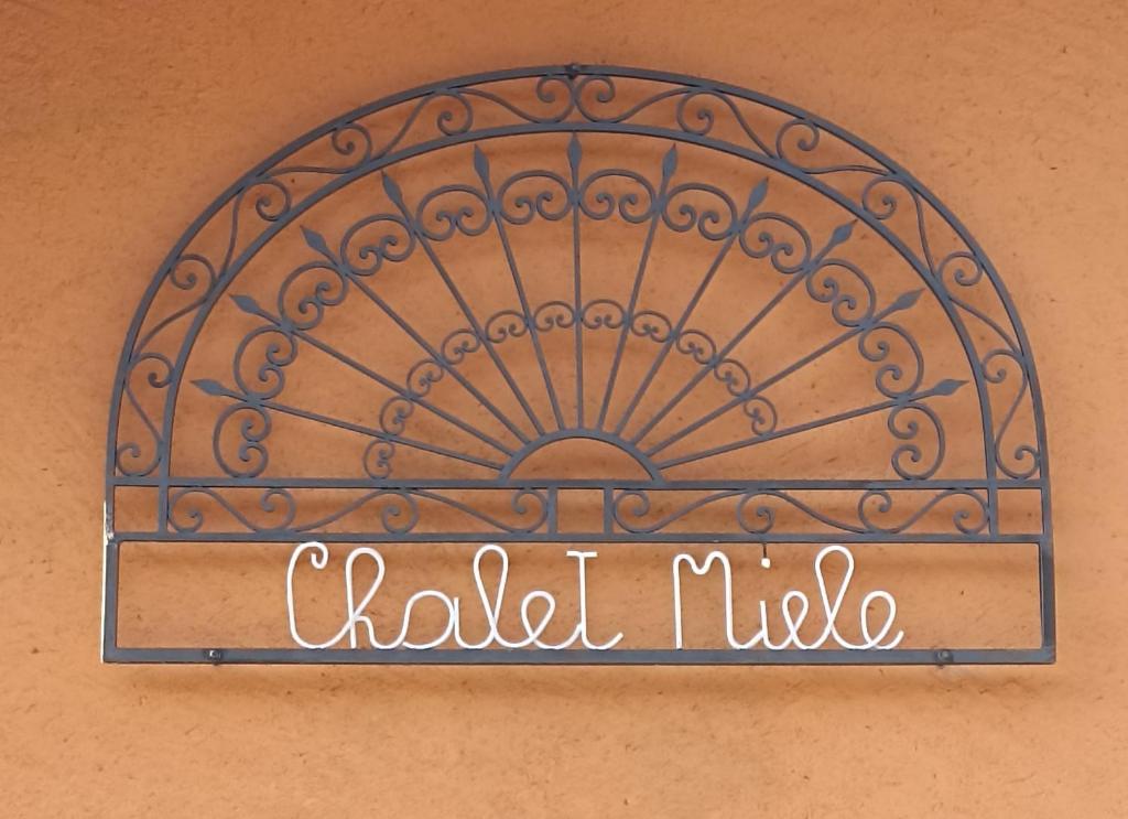 Certifikát, hodnocení, plakát nebo jiný dokument vystavený v ubytování CHALET MIELE