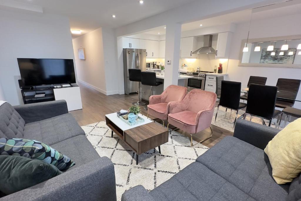 Stylish Home in Prime Location North of Toronto, Richmond Hill