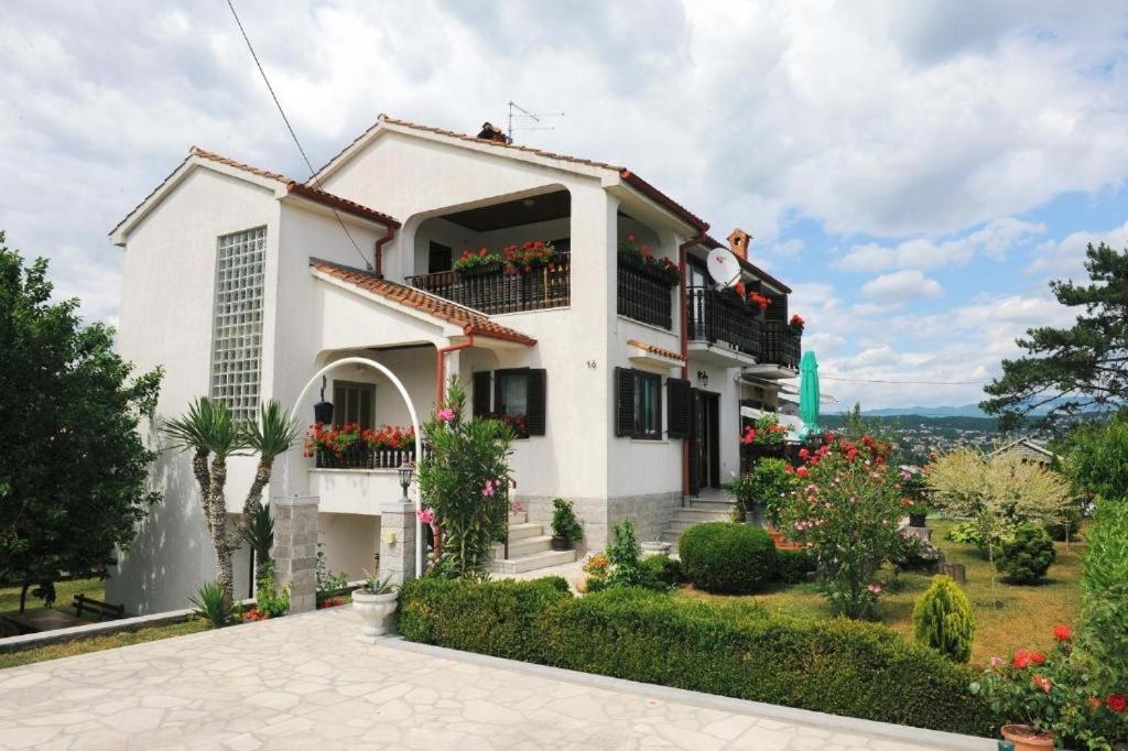 Příroda nedaleko apartmánu