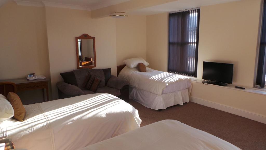 Victoria hotel - Habitación Triple Confort Con Ducha
