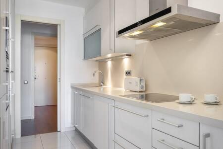 The Collection Barcelona - Wonderful 2-bd apart with balcony Plaza Cataluña