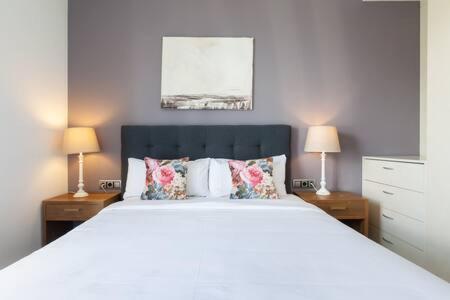 The Collection Barcelona - Wonderful 2-bd apart with balcony Plaza Cataluña