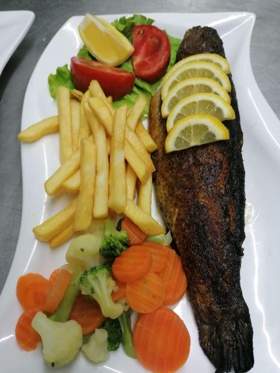 Fish and fries