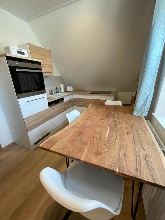 Kuchyň nebo kuchyňský kout v ubytování Sonnenschein Appartement- und Ferienhaus mit Terrasse und Garten