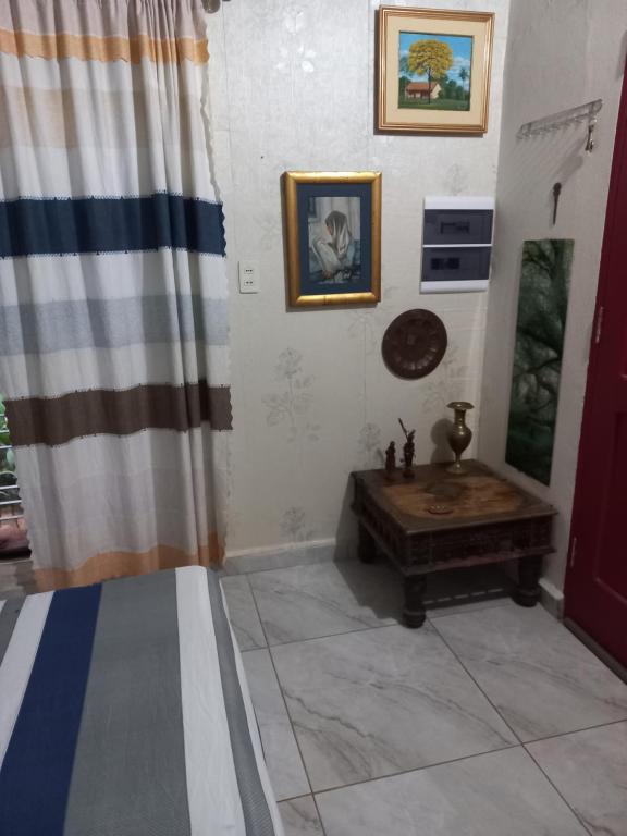 Postel nebo postele na pokoji v ubytování La Petite Maison de Diana