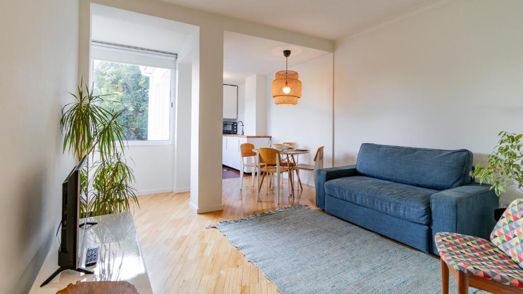 Posezení v ubytování Cozy Boavista Apartment by Unique Hosts