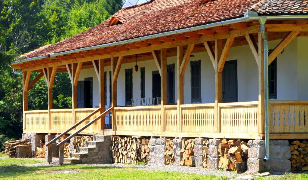 Clădirea în care este situat/ăcabana