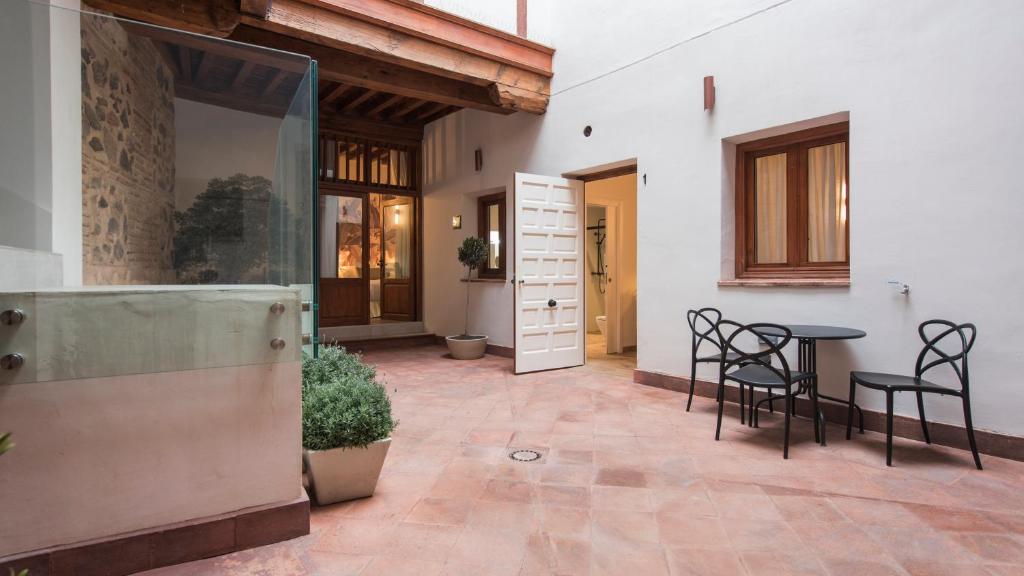 Patio nebo venkovní prostory v ubytování Siete LLaves by Toledo AP
