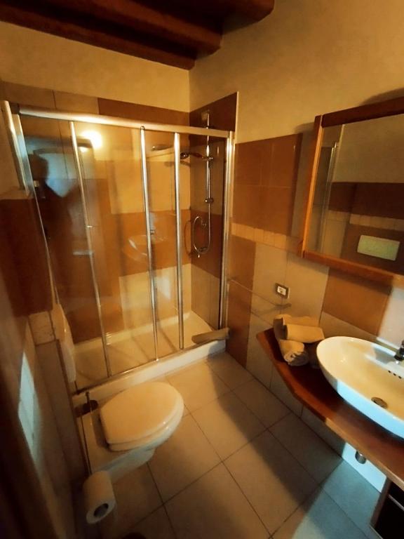 Ванная комната в Private Room in the Food Valley of Parma