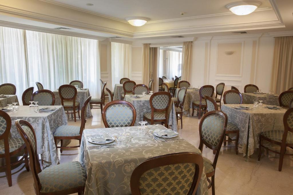 Posezení v ubytování Mondial Park Hotel