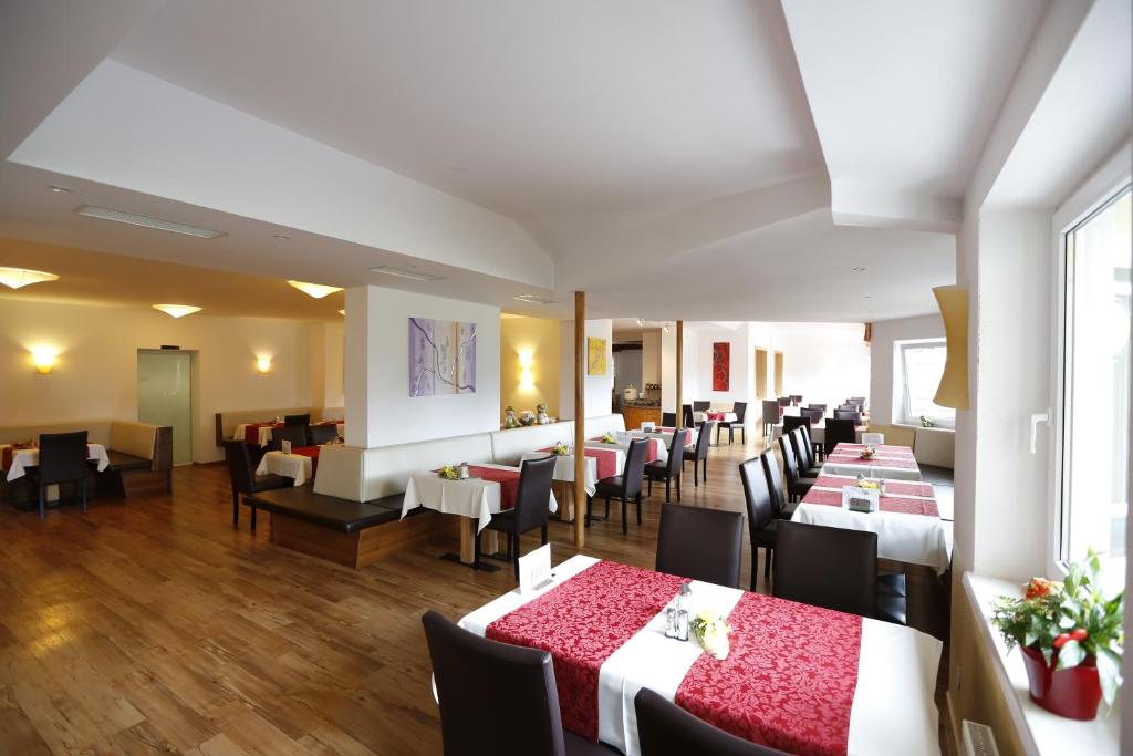 Restaurace v ubytování Premium Wanderhotel Steirerhof