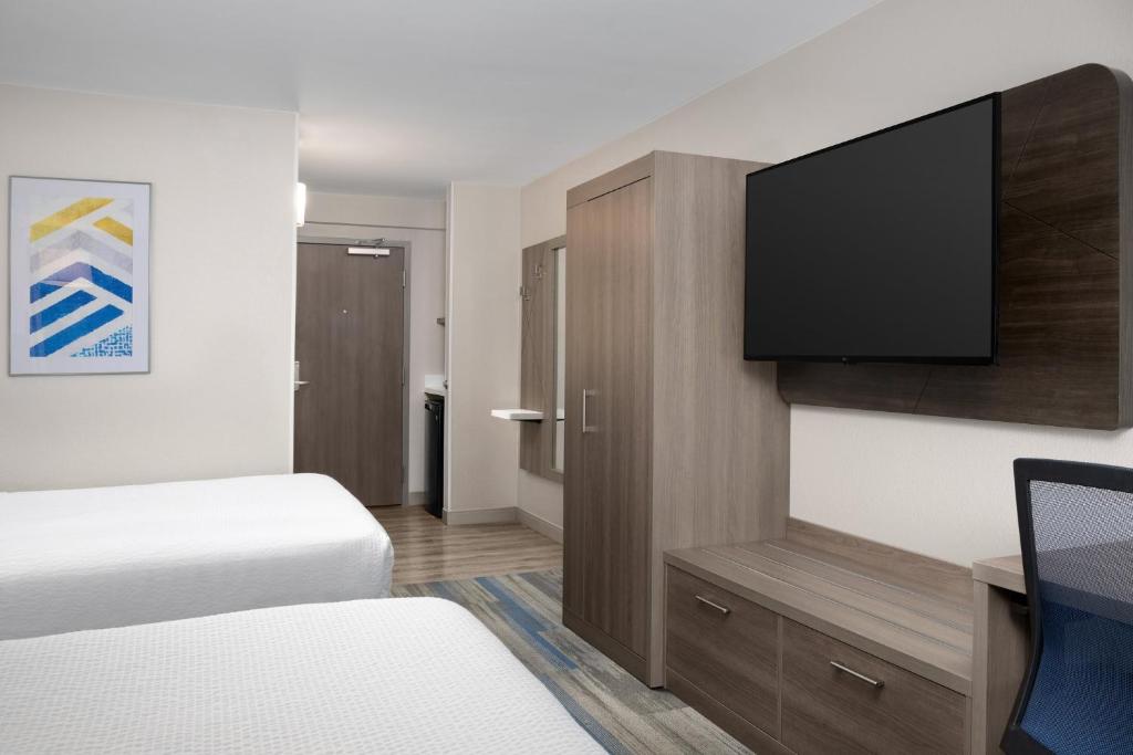 Holiday Inn Express Washington DC-BW Parkway, an IHG Hotel - Standaardruimte