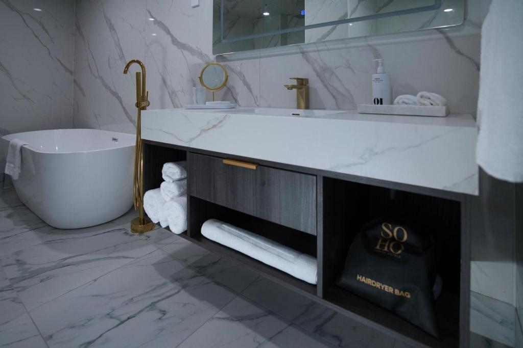 SOHO Hotel Auckland - Resim 14