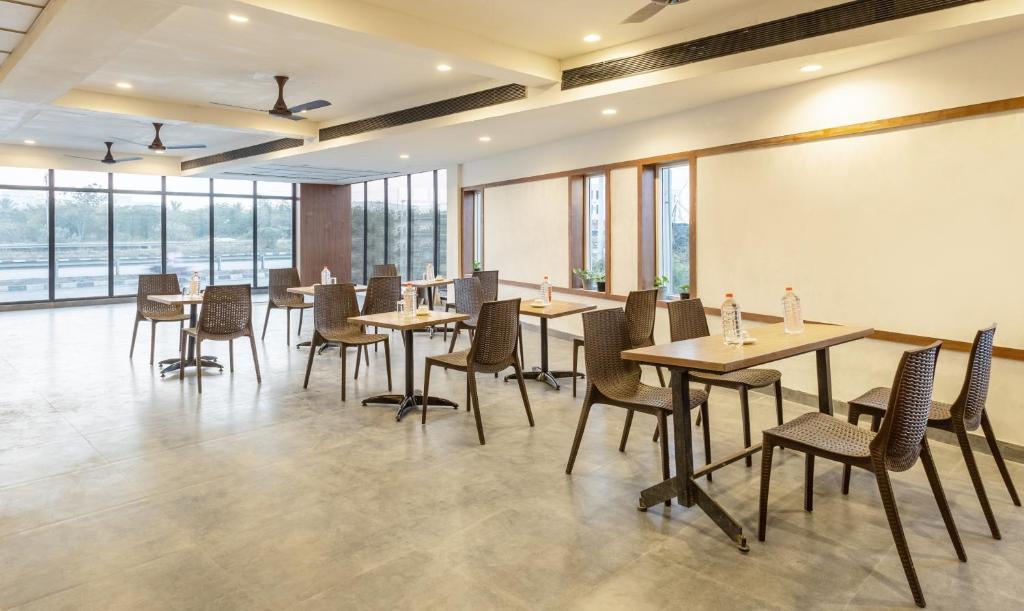 Restaurace v ubytování Treebo Nestlay Rooms Gummidipoondi