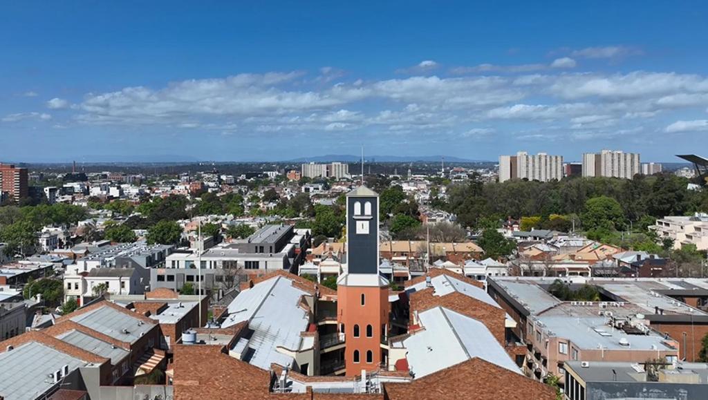 Nespecifikovaný výhled na destinaci Melbourne nebo výhled na město při pohledu z aparthotelu