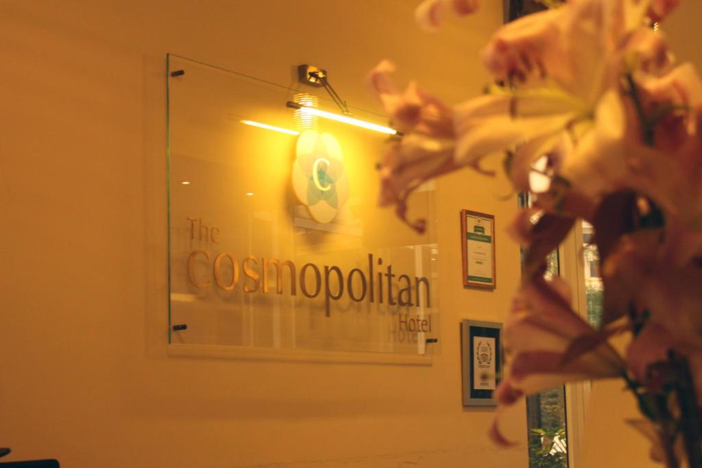Certifikát, hodnocení, plakát nebo jiný dokument vystavený v ubytování Cosmopolitan Hotel