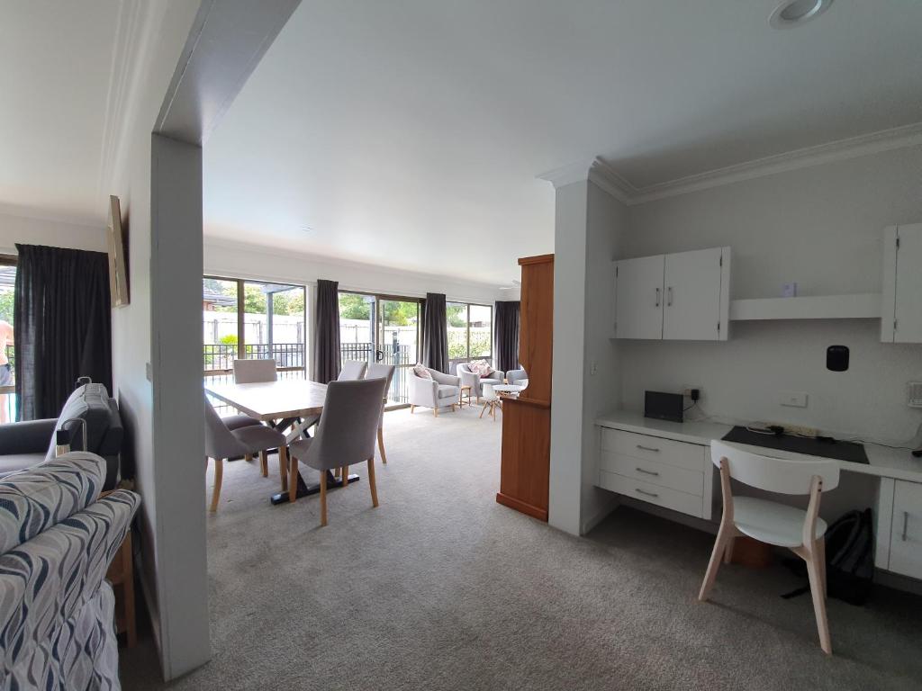 Kerikeri Central House - Resim 13