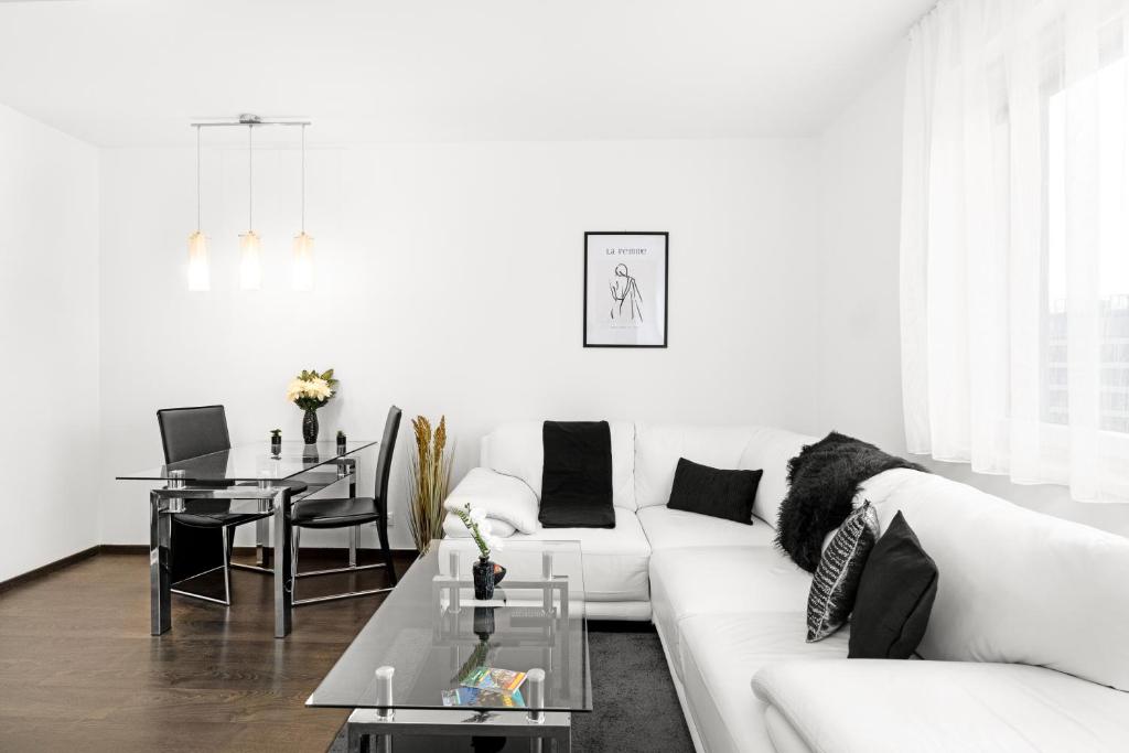 BNB New Beautiful Apartment in the Center of Ostrava with option Garage Parking - Apartamento De Um Quarto