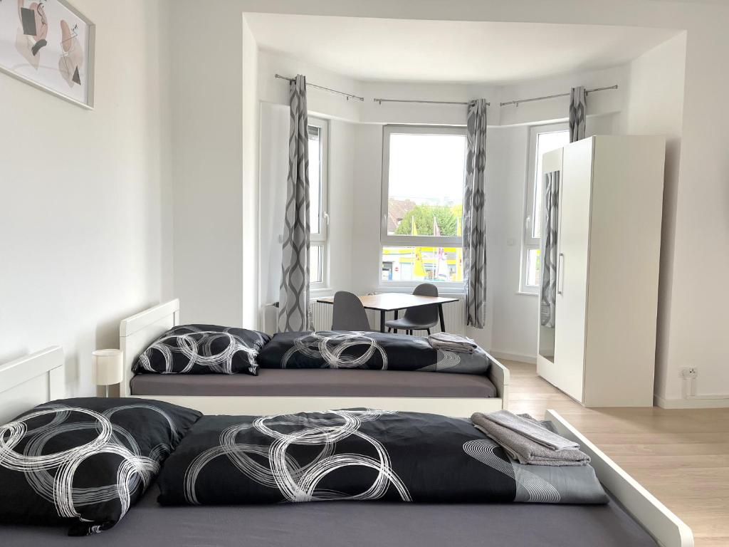 Zentrale Zweibettzimmer für Monteure I home2share - Housity