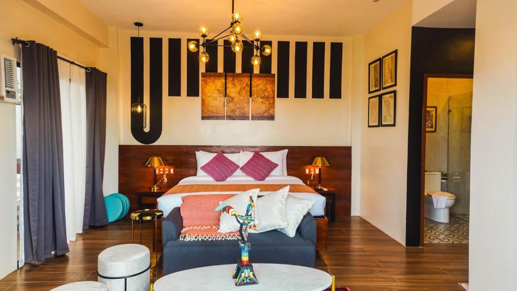 Posezení v ubytování UNWND Boutique Hotel Camiguin