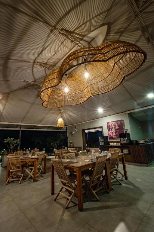 Εστιατόριο ή άλλο μέρος για φαγητό στο Machaan Wilderness Lodge Nagarahole
