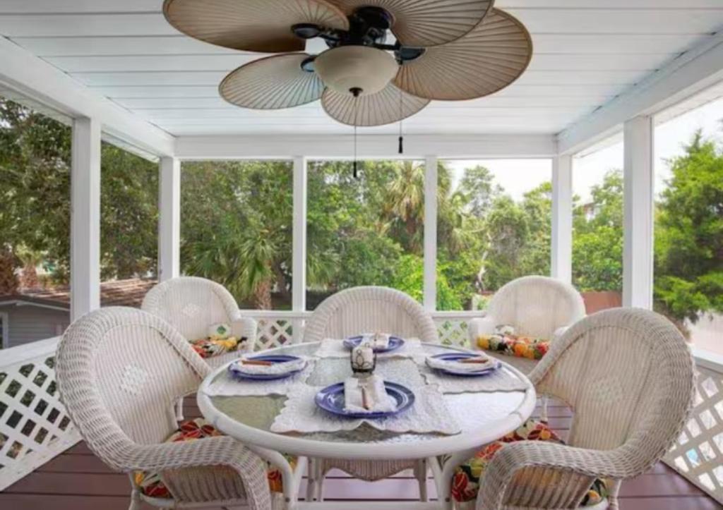 Zahrada ubytování Say YES To Spring! 4BR Home w private pool 2 min to Destin beaches