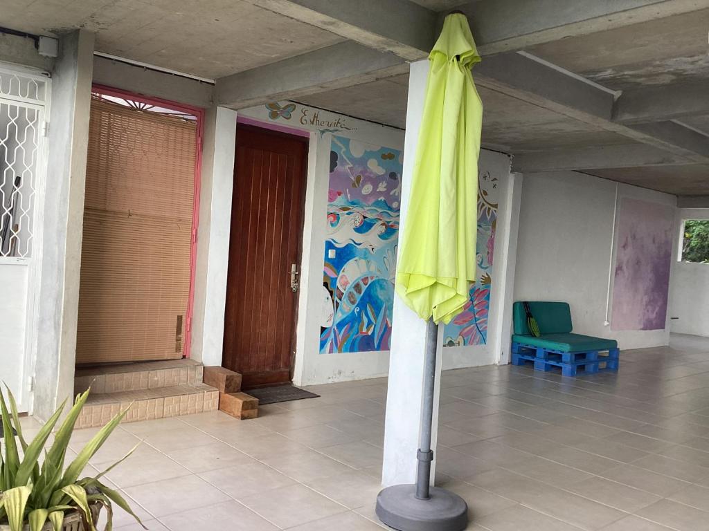 Fotografie z fotogalerie ubytování Schoelcher : studio équipé, deck et vue imprenable v destinaci Schoelcher