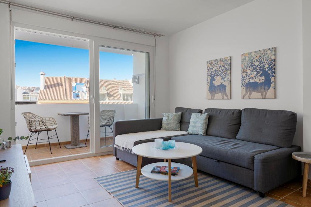City center apartment by Costarentals - Ref 94