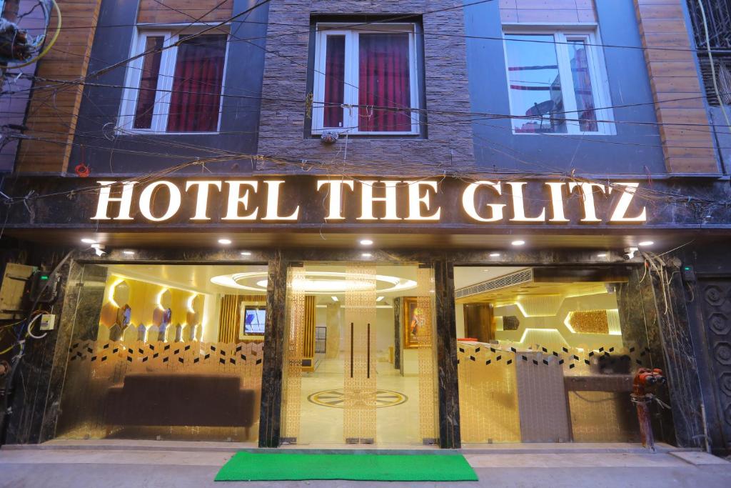 Exteriér nebo vchod ubytování Hotel Glitz - Walk in from New Delhi Railway Station