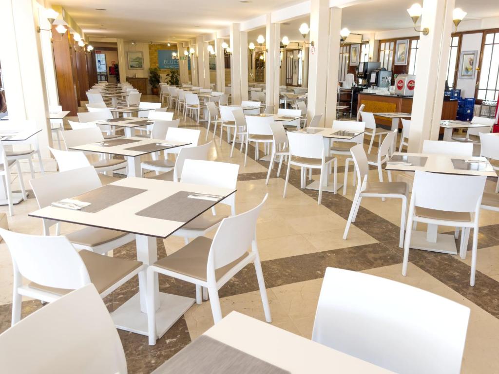 Reštaurácia alebo iné gastronomické zariadenie v ubytovaní BLUESEA Montevista Hawai