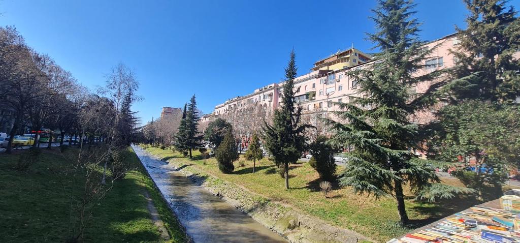 Likehome Center 1 - Imazhi 2