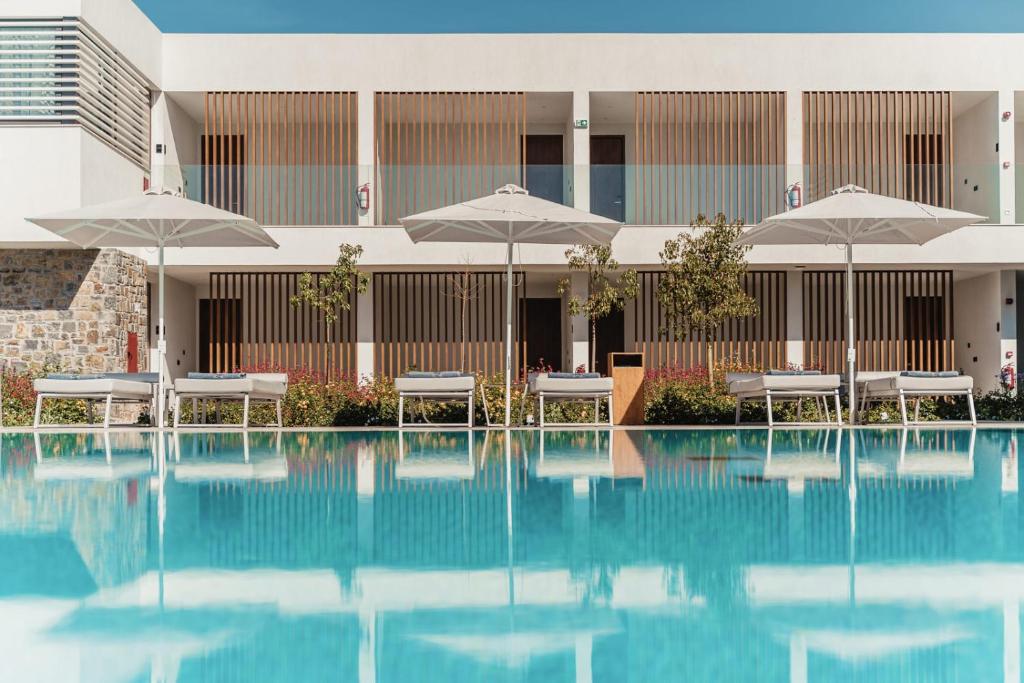 Bazén v ubytování Gennadi Grand Resort nebo v jeho okolí