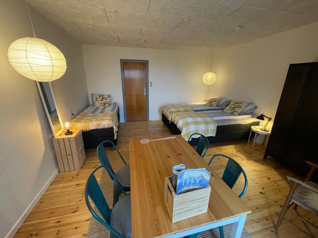 Posezení v ubytování Room 17 - Hawkraft kulturhotel