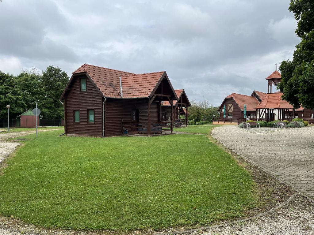 Fotografia z galérie ubytovania Termálfalu és Kemping Zalaegerszeg - Standard Plus v destinácii Zalaegerszeg