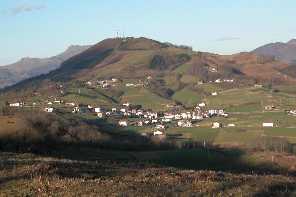 Aizalegia, Igantzi – Updated 2023 Prices