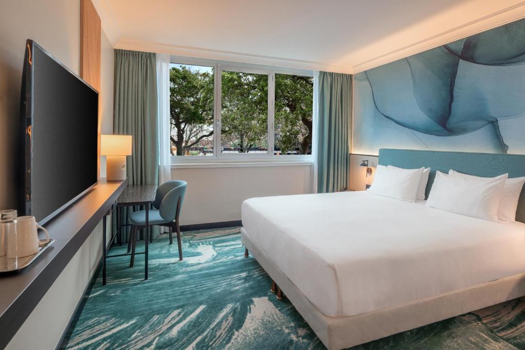 DoubleTree by Hilton Paris Bougival - King Room - Mobility Access