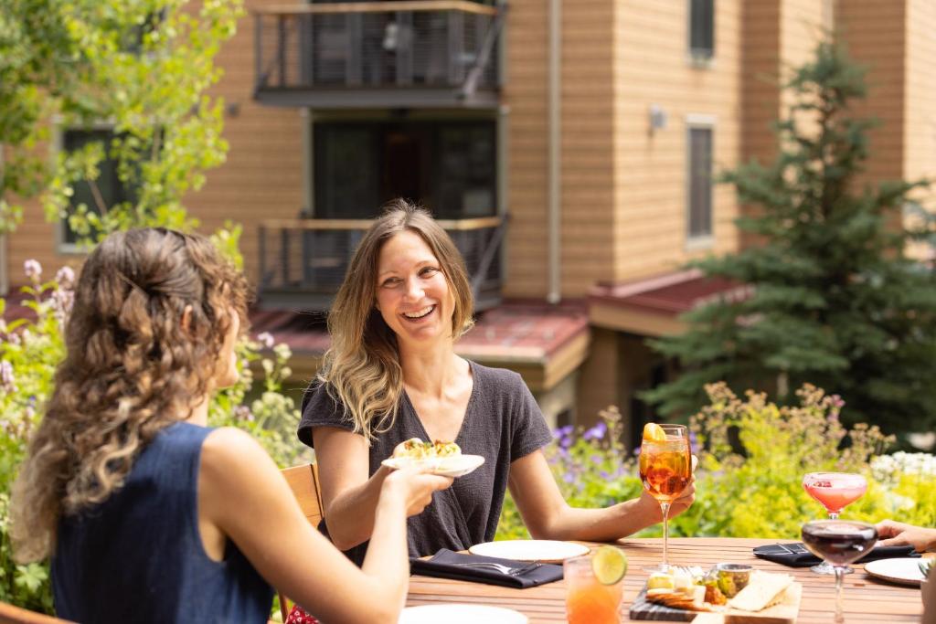 Teton Mountain Lodge and Spa, a Noble House Resort — photo 20