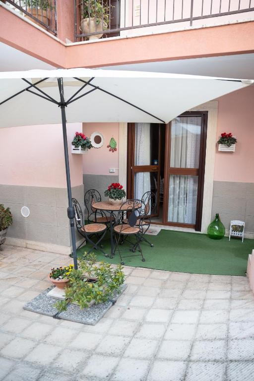Balkón nebo terasa v ubytování B&B Flower House