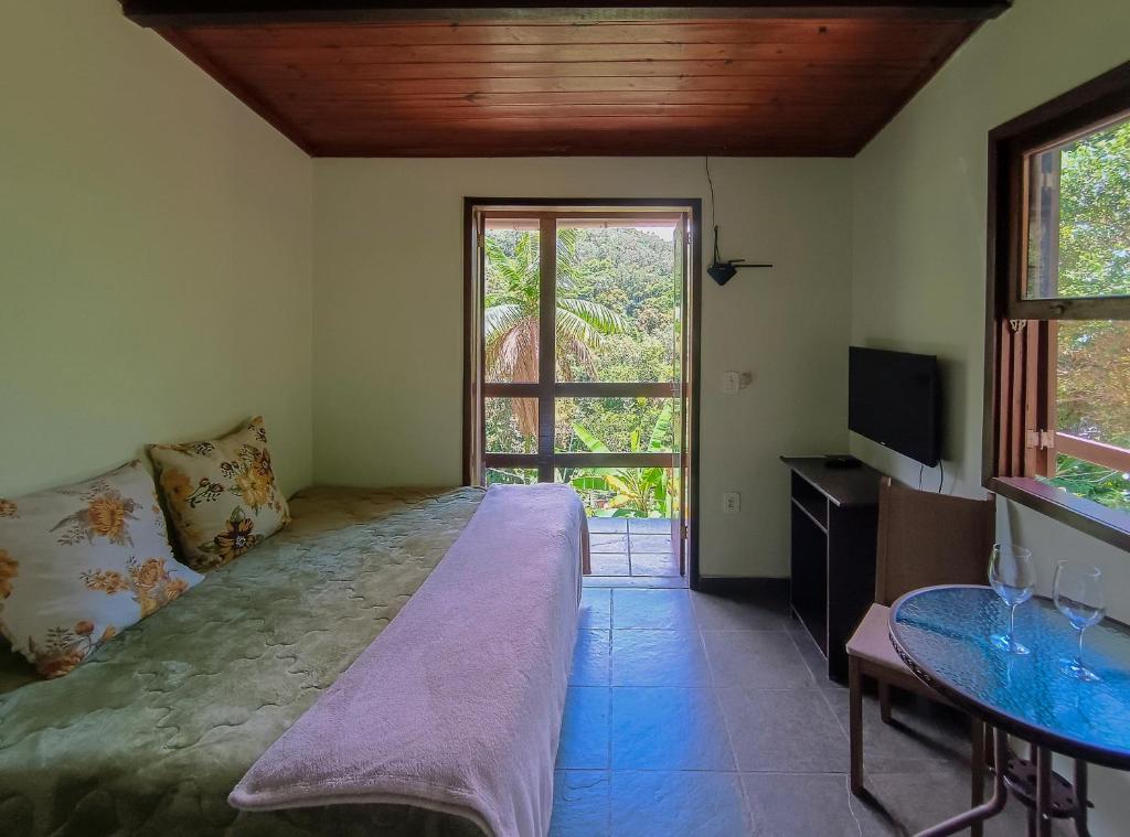 Casa Fofa! No Coração de Araras! - Casa De Dos Dormitorios