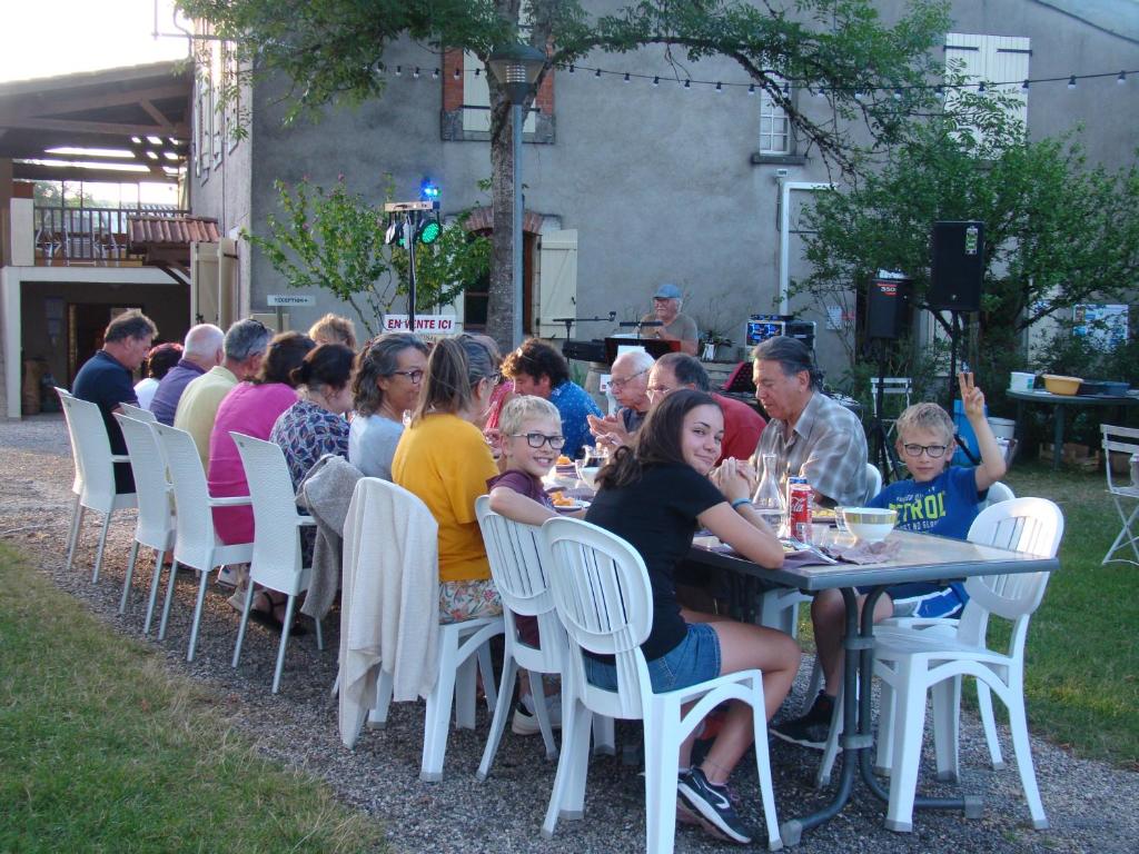 Hosté ubytování CAMPING LES GRAVES