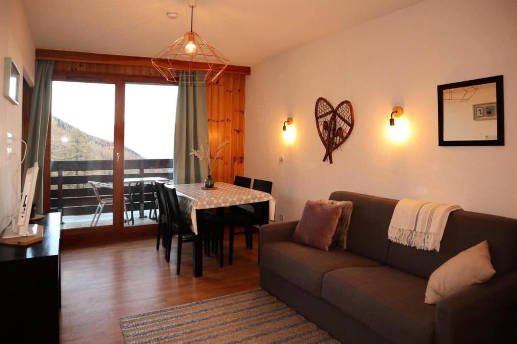 Posedenie v ubytovaní Residence La Combe D Or - Appartement en résidence de standing MAE-2064