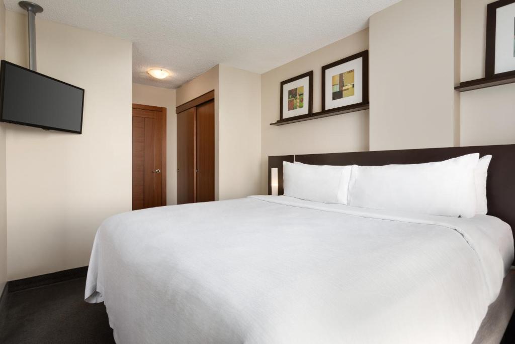 Embassy Suites by Hilton - Montreal - Resim 34