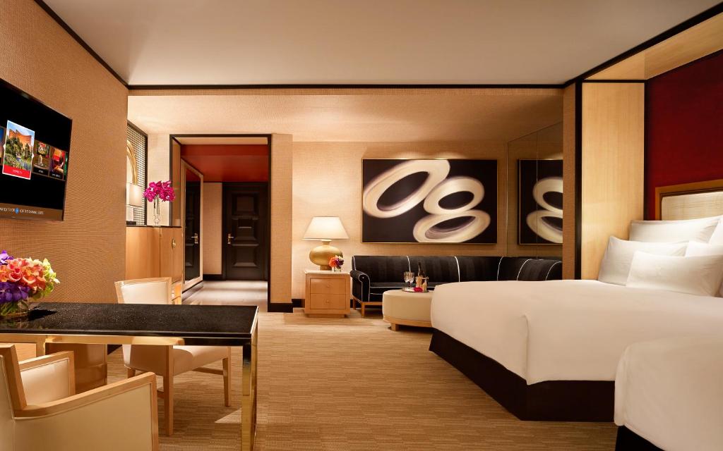Encore Suites 1132x561