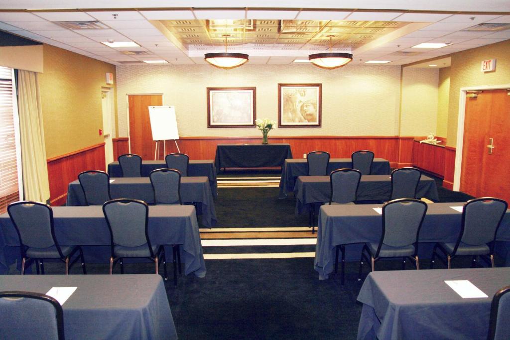 Hampton Inn and Suites Indianapolis-Fishers photo